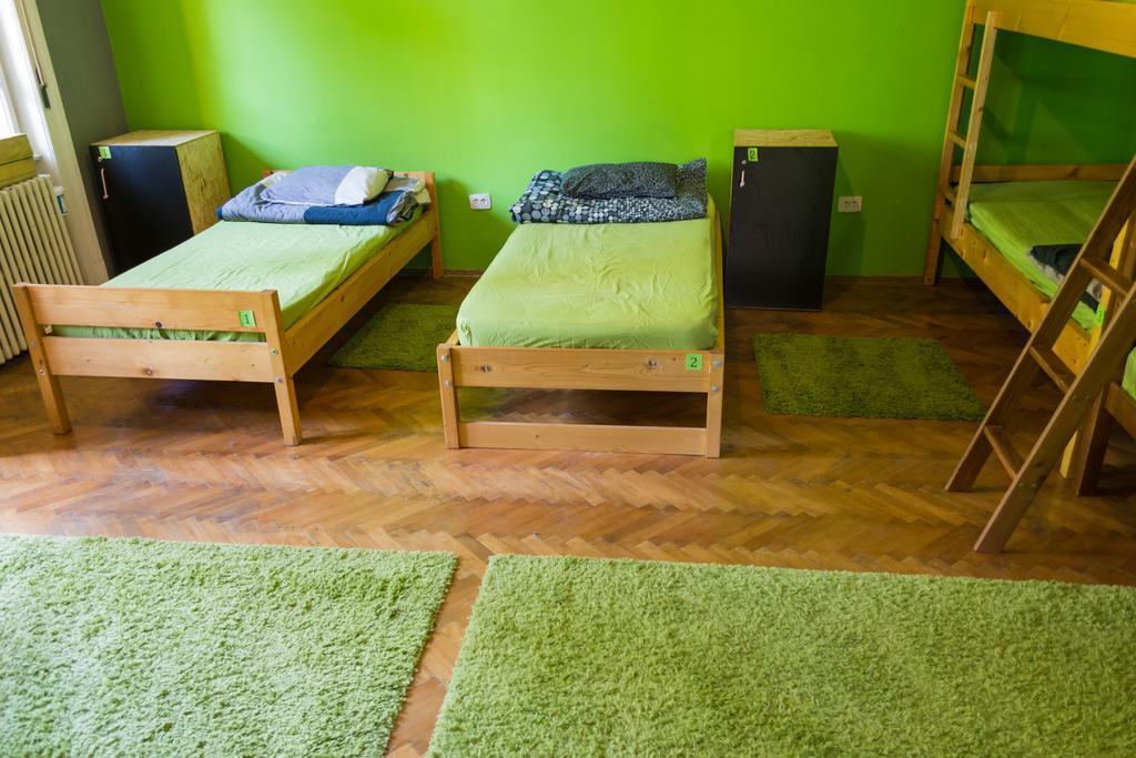 Hostel Costel Timisoara Ruang foto