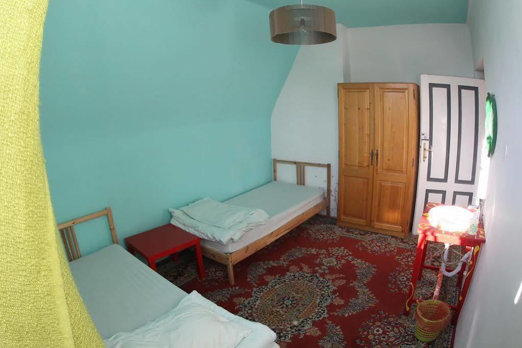 Hostel Costel Timisoara Bagian luar foto